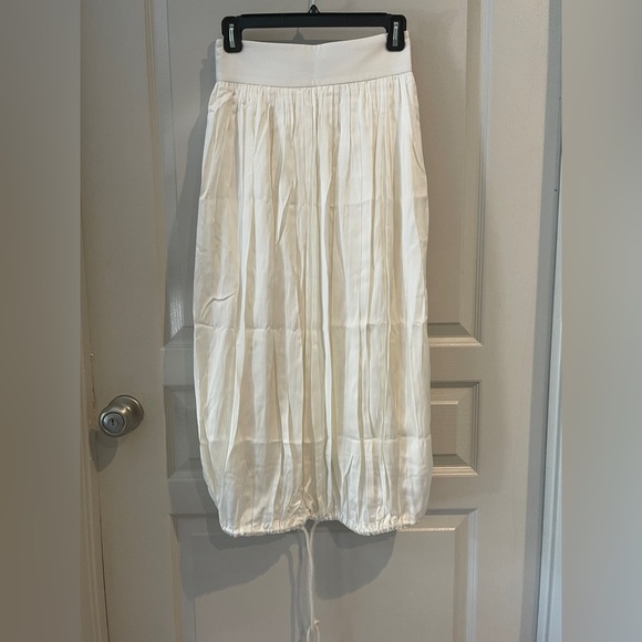 NEW Palmer Harding Cream Pleated Balloon Skir Size: XS (US 0/2, IT38, FR 34) - Picture 6 of 11